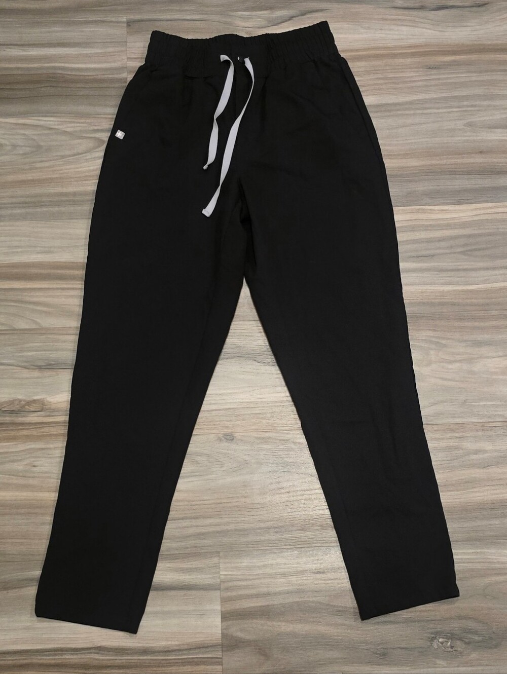 FIGS Women’s Black Straight Leg Scrub Pants Size Small Drawstring RN 142256